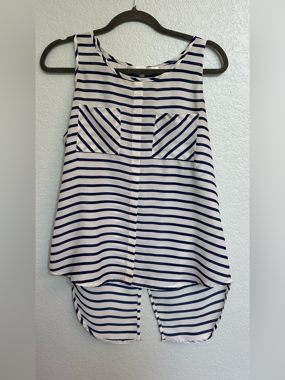 Fun 2 Fun Navy White Striped Sleeveless Tunic Blouse M